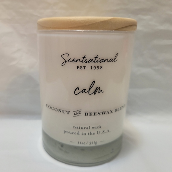 NWOT Scentsational CALM Scented Candle Coconut and Beeswax Blend 11 oz - Picture 1 of 3